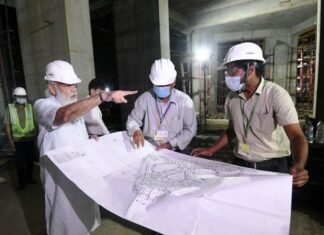 नए संसद भवन के चल रहे निर्माण कार्य का निरीक्षण किया पीएम मोदी ने नए संसद भवन के चल रहे निर्माण कार्य का निरीक्षण किया पीएम मोदी ने