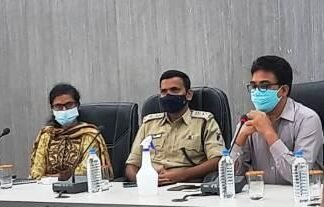 कलेक्टर-एसपी ने ली जिला स्तरीय शांति समिति की बैठक-