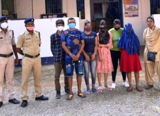 भंवरपुर रोड़ पर में स्तिथ अटल आवास में चल रहे सेक्स रैकेट का भंडाफोड़ भंवरपुर रोड़ पर में स्तिथ अटल आवास में चल रहे सेक्स रैकेट का भंडाफोड़