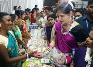 गढ़ कलेवा में 5 घन्टे में 40 हजार से अधिक की बिक्री समूहों के उत्पादों को लोगों ने किया पसंद गढ़ कलेवा में 5 घन्टे में 40 हजार से अधिक की बिक्री समूहों के उत्पादों को लोगों ने किया पसंद