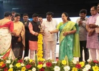 भारतीय पोस्ट विभाग ने सुरत में “अंतरराष्ट्रीय बिजनेस सेंटर” की शुरूआत भारतीय पोस्ट विभाग ने सुरत में "अंतरराष्ट्रीय बिजनेस सेंटर" की शुरूआत