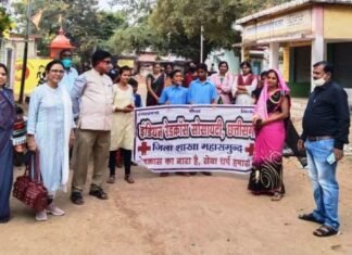 विद्यालयीन छात्र छात्राओं ने वैक्सिनेसन जागरूकता रैली निकाली विद्यालयीन छात्र छात्राओं ने वैक्सिनेसन जागरूकता रैली निकाली