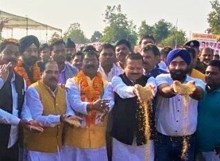 खाद्य मंत्री भगत ने नवीन धान खरीदी केंद्र डुमरपाली (ढांक) व् अचानकपुर का किया शुभारंभ खाद्य मंत्री भगत ने नवीन धान खरीदी केंद्र का किया शुभारंभ