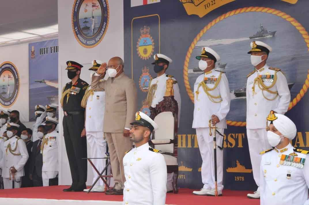 भारतीय नौसेना के 22वें मिसाइल वेसल्स स्क्वाड्रन को 'राष्ट्रपति मानक' किया गया प्रदान 