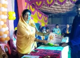 “रक्तदान महादान” हम जरूरतमंद को खून देकर उनके जीवन की करते हैं रक्षा-अलका रक्तदान महादान हम जरूरतमंद को खून देकर उनके जीवन की करते हैं रक्षा-अलका