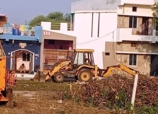 16 अवैध विकासकर्ताओं के विकास कार्यों में जिला प्रशासन का चला बुलडोजर 16 अवैध विकासकर्ताओं के विकास कार्यों में जिला प्रशासन का चला बुलडोजर