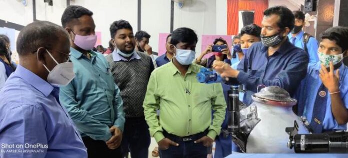 पढ़ई तुंहर दुआर 2.0 का दंतेवाड़ा में जिला स्तरीय प्रतियोगिता का किया गया आयोजन