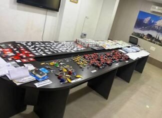 DGGI ने फर्जी फर्मो के सिंडीकेट का किया भंडाफोड़,दो व्यक्ति गिरफ्तार DGGI ने फर्जी फर्मो के सिंडीकेट का किया भंडाफोड़,दो व्यक्ति गिरफ्तार