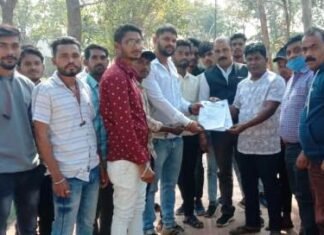 तालाब गहरीकरण व् सौंदर्यीकरण का दिया आश्वासन नपाध्यक्ष ने तालाब गहरीकरण व् सौंदर्यीकरण का दिया आश्वासन नपाध्यक्ष ने