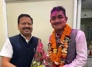 अरीन की शानदार जीत संसदीय सचिव विनोद चंद्राकर की कुशल रणनीति से अरीन की शानदार जीत संसदीय सचिव विनोद चंद्राकर की कुशल रणनीति से