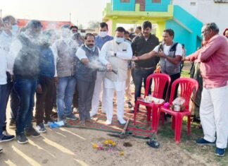 पक्की सड़क बनने से ग्रामीणों को मिलेगी राहत-संसदीय सचिव विनोद पक्की सड़क बनने से ग्रामीणों को मिलेगी राहत-संसदीय सचिव विनोद