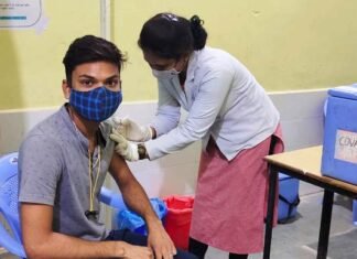 फर्जीकॉल, ठगों से रहें सावधान कोरोना वैक्सीन के नाम पर आधार व् OTP न करें शेयर फर्जीकॉल, ठगों से रहें सावधान कोरोना वैक्सीन के नाम पर आधार व् OTP न करें शेयर