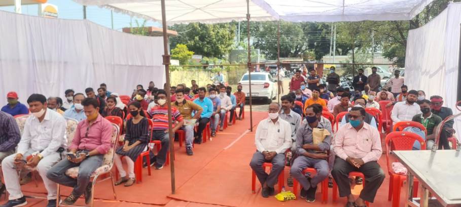 गुम हुए 101 मोबाईल को SP शुक्ला ने सौपा मोबाईल धारको को