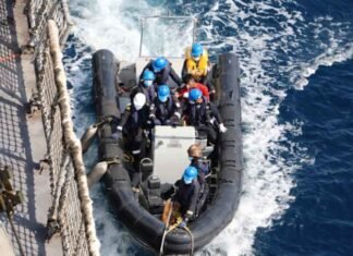 आईएनएस आदित्य ने गंभीर रूप से घायल मछुआरे को दी चिकित्सा सहायता आईएनएस आदित्य ने गंभीर रूप से घायल मछुआरे को दी चिकित्सा सहायता