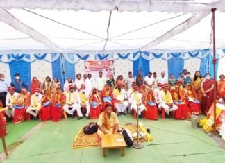 12 नवदम्पति परिणय सूत्र के बंधन धर्मनगरी दामाखेड़ा में बंधे 12 नवदम्पति परिणय सूत्र के बंधन धर्मनगरी दामाखेड़ा में बंधे