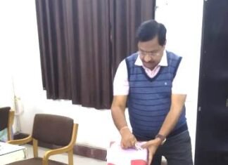 सभी शासकीय कार्यालयों में सफाई अभियान के तहत हुई साफ सफाई सभी शासकीय कार्यालयों में सफाई अभियान के तहत हुई साफ सफाई