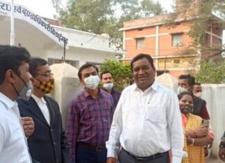 एसडीएम कार्यालय बिलाईगढ़ का आकस्मिक निरीक्षण किया कलेक्टर सिंह ने एसडीएम कार्यालय बिलाईगढ़ का आकस्मिक निरीक्षण किया कलेक्टर सिंह ने