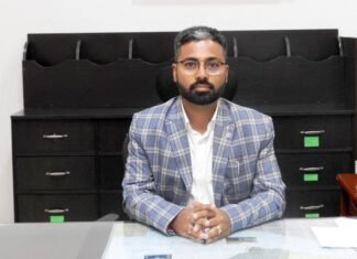 डिप्टी कलेक्टरों के मध्य कार्य का विभाजन किया कलेक्टर क्षीरसागर ने डिप्टी कलेक्टरों के मध्य कार्य का विभाजन किया कलेक्टर क्षीरसागर ने