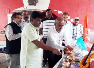 कुनबी समाज के छत्रपति शिवाजी महाराज की जयंती में हुए शामिल नपाध्यक्ष प्रकाश कुनबी समाज के छत्रपति शिवाजी महाराज की जयंती में हुए शामिल नपाध्यक्ष प्रकाश