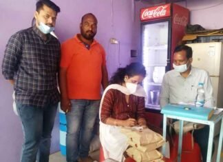 दही-बड़ा में मिला मक्खी खाद्य सुरक्षा अधिकारी ने लिया संज्ञान,लिया सैंपल दही-बड़ा में मिला मक्खी खाद्य सुरक्षा अधिकारी ने लिया संज्ञान,लिया सैंपल