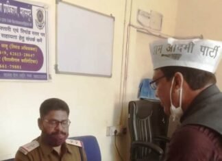 महासमुंद शहर में चोरों का मनोबल बढ़ा-विधानसभा प्रभारी “आप” संजय यादव महासमुंद शहर में चोरों का मनोबल बढ़ा-विधानसभा प्रभारी "आप" संजय यादव