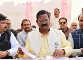 कांग्रेस प्रत्याशी के पक्ष में प्रचार करने यूपी पहुँचे खाद्य मंत्री अमरजीत भगत कांग्रेस प्रत्याशी के पक्ष में प्रचार करने यूपी पहुँचे खाद्य मंत्री अमरजीत भगत