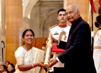 अंतर्राष्ट्रीय महिला दिवस पर नारी शक्ति पुरस्कार प्रदान किए राष्ट्रपति कोविंद ने अंतर्राष्ट्रीय महिला दिवस पर नारी शक्ति पुरस्कार प्रदान किए राष्ट्रपति कोविंद ने