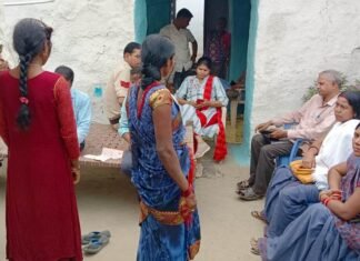 नाबालिग बालिका का विवाह रूकवाया जिला प्रशासन की टीम ने नाबालिग बालिका का विवाह रूकवाया जिला प्रशासन की टीम ने