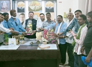 सोरिद व् पासीद को मिली हाईस्कूल भवन की सौगात,ग्रामीणों ने किया अभिनंदन सोरिद व् पासीद को मिली हाईस्कूल भवन की सौगात,ग्रामीणों ने किया अभिनंदन