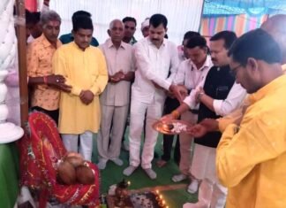 भक्त माता कर्मा जयंती में शामिल हुए संसदीय सचिव विनोद चंद्राकर भक्त माता कर्मा जयंती में शामिल हुए संसदीय सचिव विनोद चंद्राकर