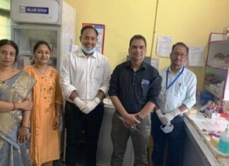 प्लेटलेट रीच प्लाज्मा से मरीज का सफल उपचार किया डॉ. मानस सतपथी ने प्लेटलेट रीच प्लाज्मा से मरीज का सफल उपचार किया डॉ. मानस सतपथी ने