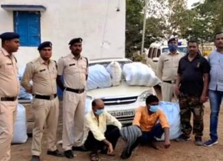 40 लाख 40 हजार रूपये गांजा बरामद दो अलग मामले में 04 आरोपी किए गए गिरफ्तार 40 लाख 40 हजार रूपये गांजा बरामद दो अलग मामले में 04 आरोपी किए गए गिरफ्तार