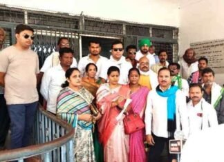 राष्ट्रपति के नाम कांग्रेस कमेटी के जिलाध्यक्ष ने सौपा है ज्ञापन राष्ट्रपति के नाम कांग्रेस कमेटी के जिलाध्यक्ष ने सौपा है ज्ञापन