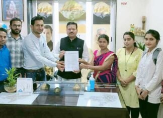 मनरेगा कर्मचारी महासंघ ने दो सूत्रीय मांगों को लेकर संसदीय सचिव को सौंपा ज्ञापन मनरेगा कर्मचारियों ने दो सूत्रीय मांगों को लेकर संसदीय सचिव को सौंपा ज्ञापन