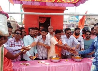 केसरी नंदन के जन्मोत्सव पर हिन्दू , मुस्लिम, सिख व् ईसाईयों ने किया प्रसाद का वितरण केसरी नंदन के जन्मोत्सव पर हिन्दू, मुस्लिम, सिख, ईसाईयों ने किया प्रसाद का वितरण