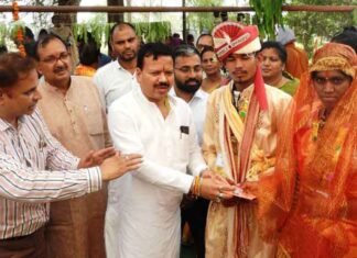 संजय कानन में 200 जोड़े बंधे विवाह बंधन में,संसदीय सचिव ने दी शुभकामना संजय कानन में 200 जोड़े बंधे विवाह बंधन में,संसदीय सचिव ने दी शुभकामना