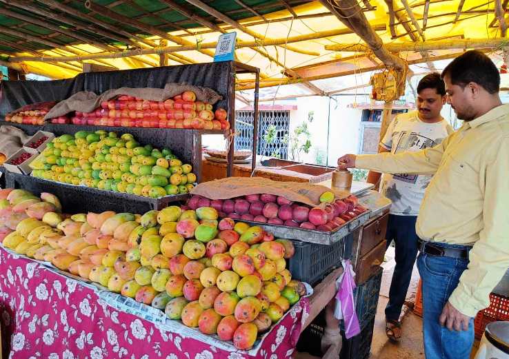 नाप तौल विभाग ने 7 दुकानों पर लगाया गया 50 हजार रूपये का जुर्माना जानिए क्यों 