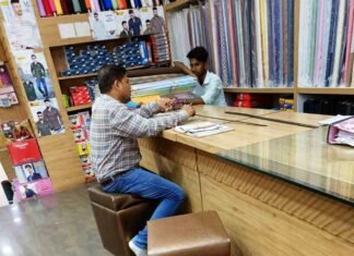 नाप तौल विभाग ने 7 दुकानों पर लगाया 50 हजार रूपये का जुर्माना जानिए क्यों नाप तौल विभाग ने 7 दुकानों पर लगाया गया 50 हजार रूपये का जुर्माना जानिए क्यों