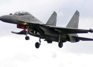 एसयू-30 MKI हवा में मार करने वाले ब्रह्मोस मिसाइल का सफल प्रशिक्षण एसयू-30 MKI हवा में मार करने वाले ब्रह्मोस मिसाइल का सफल प्रशिक्षण