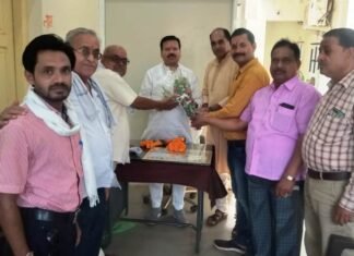 ब्राह्मण समाज में बनेगा सांस्कृतिक भवन संसदीय सचिव विनोद ने की घोषणा ब्राह्मण समाज में बनेगा सांस्कृतिक भवन संसदीय सचिव विनोद ने की घोषणा