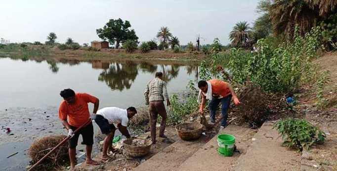 तालाब स्वच्छता व् जन जागरूकता अभियान का नौवाँ दिन