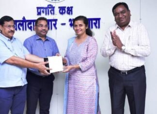 कलेक्टर,जिला पंचायत CEO एवं SDM को दी गई सादर विदाई कलेक्टर,जिला पंचायत CEO एवं SDM को दी गई सादर विदाई