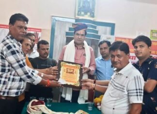 पर्यूषण पर्व व आजादी का अमृत महोत्सव के अवसर पर लगा Covid-19 वैक्सीनेशन शिविर पर्यूषण पर्व व आजादी का अमृत महोत्सव के अवसर पर लगा Covid-19 वैक्सीनेशन शिविर