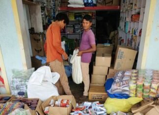 अमानक मिठाइयों को नष्ट किया खाद्य एवं औषधि विभाग ने, बड़े पैमाने में कार्रवाई अमानक मिठाइयों को नष्ट किया खाद्य एवं औषधि विभाग की बड़े पैमाने में कार्रवाई
