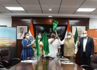 मुंबई से अहमदाबाद के लिए आकाश एयर की पहली उड़ान मुंबई से अहमदाबाद के लिए आकाश एयर की पहली उड़ान