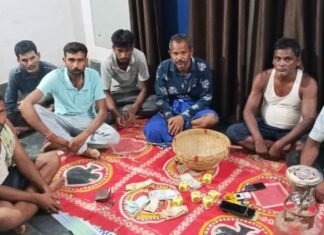 खुडखुडिया जुआ फड में पुलिस का छापा खुडखुडिया जुआ फड में पुलिस का छापा