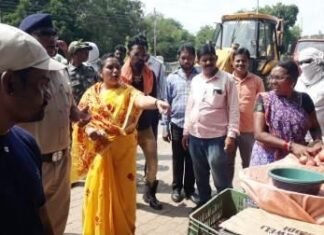 शहर में स्वच्छता, व्यवस्था व सुरक्षा अभियान,NH का किया निरीक्षण नपाध्यक्ष राशि ने शहर में स्वच्छता, व्यवस्था व सुरक्षा अभियान,NH का किया निरीक्षण नपाध्यक्ष राशि ने