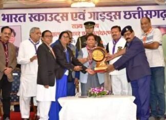 अनुशासन और राष्ट्रीयता की भावना जागृत करती है स्काउट गाइड- राज्यपाल उइके अनुशासन और राष्ट्रीयता की भावना जागृत करती है स्काउट गाइड- राज्यपाल उइके