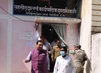 बिलासपुर संभागायुक्त डॉ.अलंग पहुंचे नव गठित जिला सारंगढ़-बिलाईगढ़ बिलासपुर संभागायुक्त डॉ.अलंग पहुंचे नव गठित जिला सारंगढ़-बिलाईगढ़