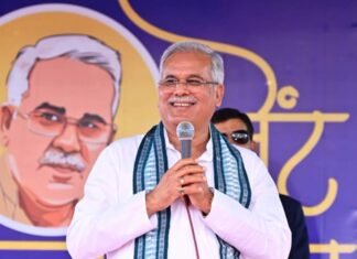 मुख्यमंत्री बघेल ने ग्रामीणों से पैरादान करने की अपील की मुख्यमंत्री बघेल ने ग्रामीणों से पैरादान करने की अपील की